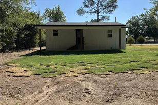 205 N Main St, Edgewood, TX 75117 - Photo 9