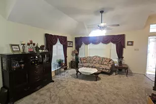 827 Quail Brook Dr, Arlington, TX 76001 - Photo 11