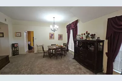 827 Quail Brook Drive, Arlington, TX 76001 - Photo 15