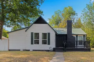 613 Houston St, Sulphur Springs, TX 75482 - Photo 3