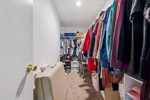 2423 Ranchview Dr, Grand Prairie, TX 75052 - Photo 21