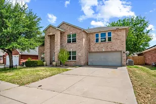 2423 Ranchview Dr, Grand Prairie, TX 75052 - Photo 1
