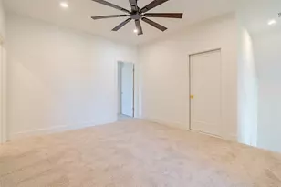 924 Claystone Ridge Dr, Fort Worth, TX 76028 - Photo 21