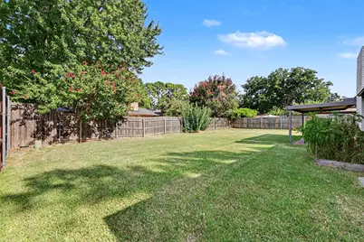826 Glacier Lane, Grapevine, TX 76051 - Photo 15
