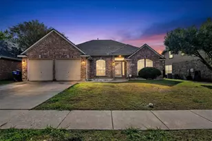 2202 Richmond Cir, Mansfield, TX 76063 - Photo 1