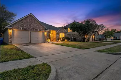 2202 Richmond Circle, Mansfield, TX 76063 - Photo 3