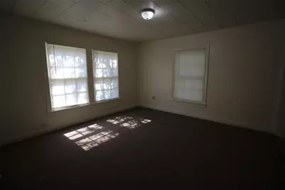 323 N Houston Street, Grand Saline, TX 75140 - Photo 5