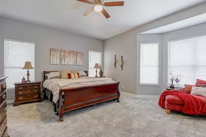 5704 Kelly Court, Haltom City, TX 76137 - Photo 17