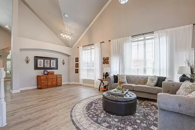 5704 Kelly Court, Haltom City, TX 76137 - Photo 3