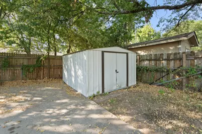 1130 Alvarado Street, Cleburne, TX 76031 - Photo 27