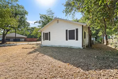 1130 Alvarado Street, Cleburne, TX 76031 - Photo 23