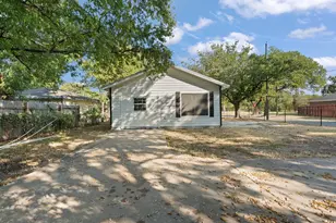 1130 Alvarado St, Cleburne, TX 76031 - Photo 25