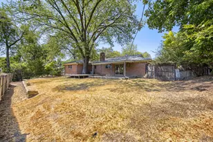 4105 Springbranch Dr, Benbrook, TX 76116 - Photo 27