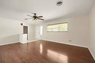 4105 Springbranch Dr, Benbrook, TX 76116 - Photo 9
