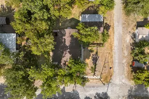 207 S Erath, Meridian, TX 76665 - Photo 23