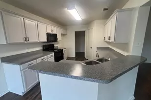 1024 Carlin Ln, Burleson, TX 76028 - Photo 9