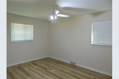 3655 Pallos Verdas Drive, Dallas, TX 75229 - Photo 11