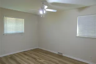 3655 Pallos Verdas Dr, Dallas, TX 75229 - Photo 11