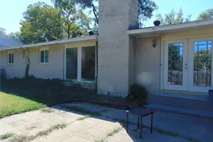 3655 Pallos Verdas Dr, Dallas, TX 75229 - Photo 13