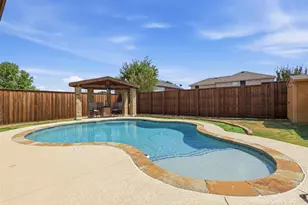 2119 Edgewood Dr, Grand Prairie, TX 75052 - Photo 23