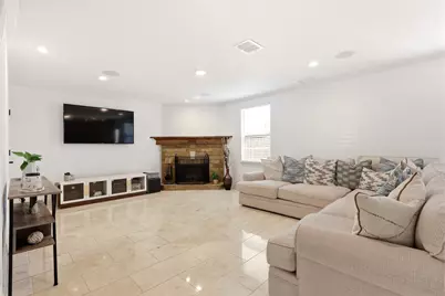 2119 Edgewood Drive, Grand Prairie, TX 75052 - Photo 7