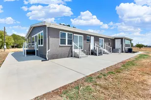 8116 Whispering Meadows Rd, Joshua, TX 76058 - Photo 35
