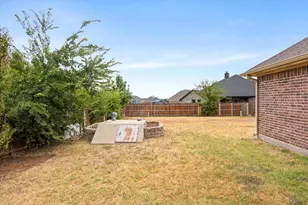 2804 Tour Ct, Granbury, TX 76049 - Photo 25