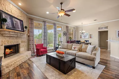 2804 Tour Court, Granbury, TX 76049 - Photo 5