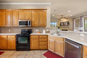 2804 Tour Ct, Granbury, TX 76049 - Photo 9