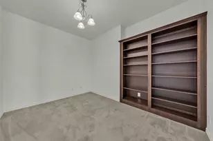 950 Henderson St, Fort Worth, TX 76102 - Photo 5