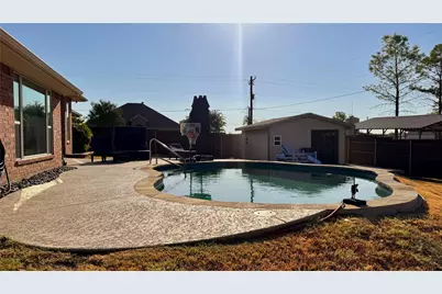 201 Sunrise Drive, Granbury, TX 76049 - Photo 23