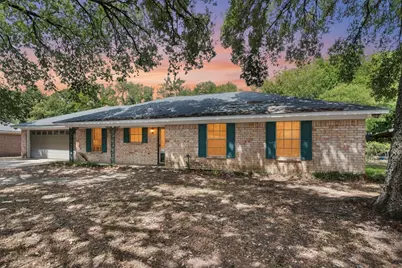 316 Fairmont Avenue, Corsicana, TX 75110 - Photo 1