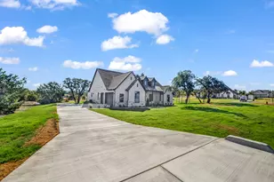 740 Burr Oak Ln, Weatherford, TX 76085 - Photo 5