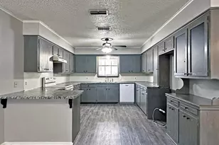 806 Humphrey St, Athens, TX 75751 - Photo 5