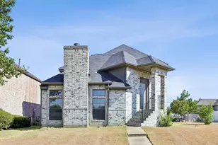 12627 Ridgeside Dr, Balch Springs, TX 75180 - Photo 1