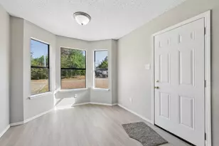 12627 Ridgeside Dr, Balch Springs, TX 75180 - Photo 9
