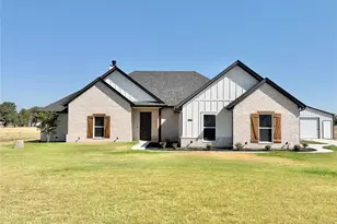 1013 Sabrina Ct, Weatherford, TX 76085 - Photo 1
