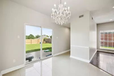 344 Parkview Drive, Hurst, TX 76053 - Photo 13