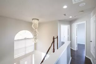 344 Parkview Dr, Hurst, TX 76053 - Photo 25