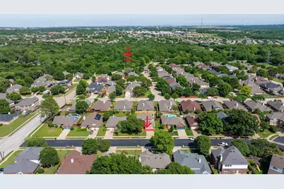 344 Parkview Drive, Hurst, TX 76053 - Photo 3