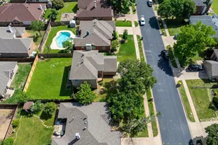344 Parkview Dr, Hurst, TX 76053 - Photo 33