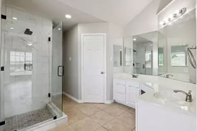 344 Parkview Drive, Hurst, TX 76053 - Photo 23