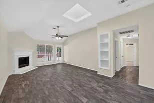 1137 Darren Dr, Burleson, TX 76028 - Photo 3