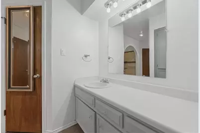 8721 Hidden Hill Drive, Fort Worth, TX 76179 - Photo 17