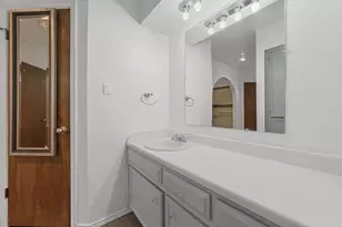 8721 Hidden Hill Dr, Fort Worth, TX 76179 - Photo 17
