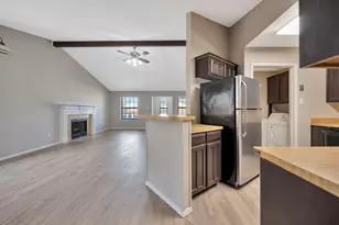 4210 Meadow Park Dr, Arlington, TX 76017 - Photo 21