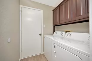 4210 Meadow Park Dr, Arlington, TX 76017 - Photo 33