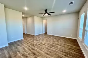 7000 Guilford Ct, Midlothian, TX 76065 - Photo 5