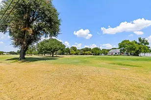 13710 Braemar Dr, Farmers Branch, TX 75234 - Photo 25