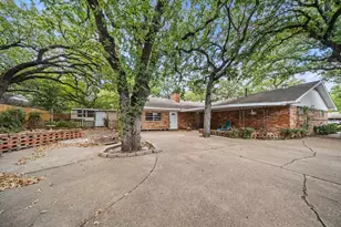 1809 Glenbrook Dr, Irving, TX 75061 - Photo 1
